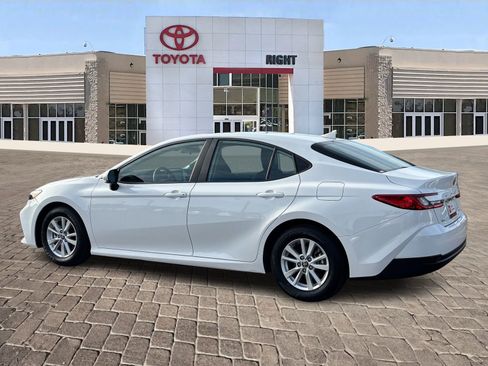 Certified 2025 Toyota Camry LE image 4