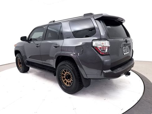 Used 2020 Toyota 4Runner SR5 AWD/4WD image 14