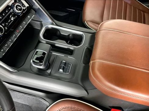 Used 2024 GMC Sierra 1500 Denali Ultimate AWD/4WD image 18