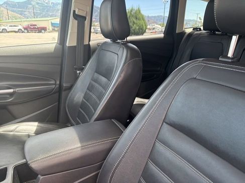 Used 2019 Ford Escape Titanium AWD/4WD image 15