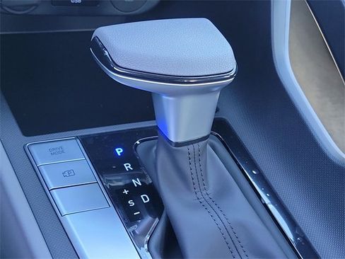 New 2025 Hyundai Elantra SE image 14