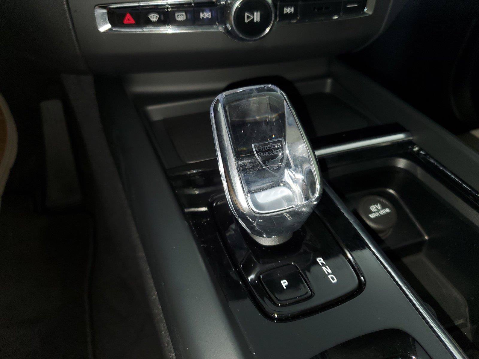 Certified 2026 Volvo XC60 B5 Core AWD/4WD image 33