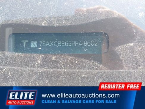 Used 2023 Tesla Model X Plaid image 18