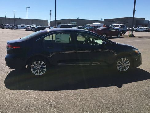 Used 2026 Toyota Corolla XLE FWD image 8