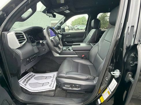 Used 2023 Toyota Tundra Platinum AWD/4WD image 17