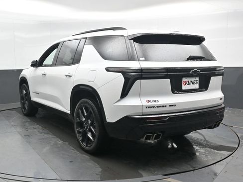 Used 2024 Chevrolet Traverse RS AWD/4WD image 11
