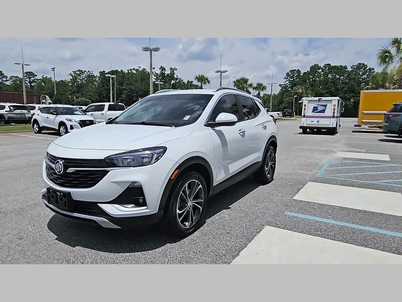 Used 2022 Buick Encore GX Select w/ Safety Package II FWD image 21