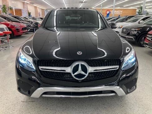 Used 2019 Mercedes-Benz GLC 300 4MATIC Coupe image 2