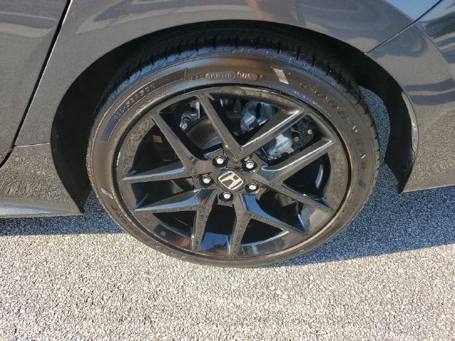 Used 2025 Honda Civic Sport image 17