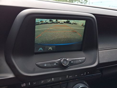 Used 2017 Chevrolet Camaro LT RWD image 20