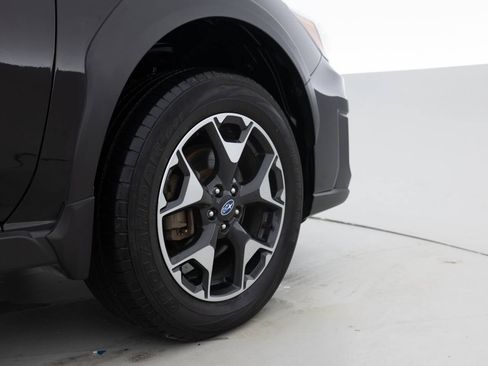 Used 2019 Subaru Crosstrek 2.0i Premium w/ Eyesight System image 18