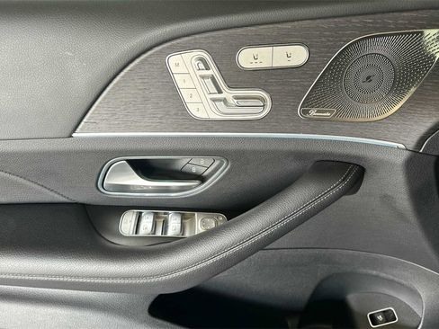 Used 2022 Mercedes-Benz GLE 350 4MATIC w/ AMG Line Exterior image 11