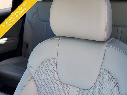 Certified 2023 Kia Sorento S w/ Panoramic Sunroof Package AWD/4WD image 12