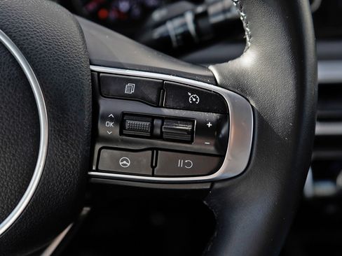 Used 2022 Kia K5 LXS image 16