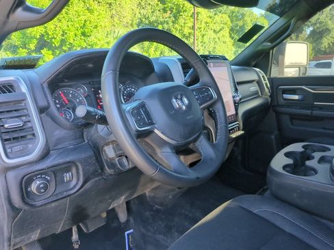 Used 2025 RAM 2500 Big Horn AWD/4WD image 8