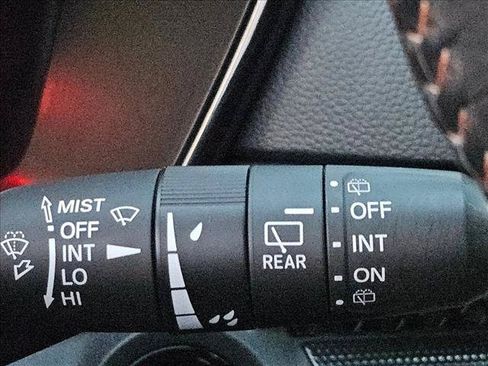 Used 2025 Honda CR-V Sport image 11