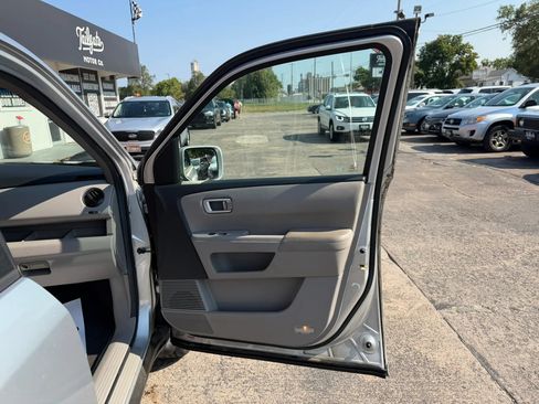 Used 2011 Honda Pilot Touring image 13