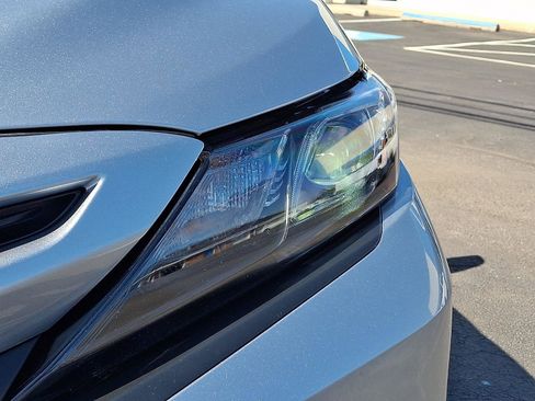 Used 2024 Toyota Camry SE FWD image 9