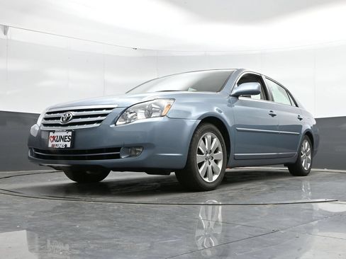 Used 2007 Toyota Avalon Touring FWD image 39