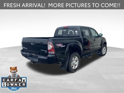 Used 2011 Toyota Tacoma PreRunner w/ TRD Sport Pkg image 4