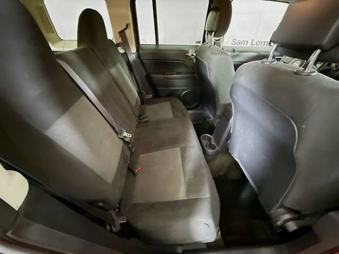 Used 2017 Jeep Patriot Sport w/ Power Value Group image 24