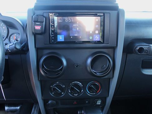 Used 2009 Jeep Wrangler X image 11