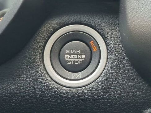 Used 2024 RAM 3500 Big Horn w/ Sport Appearance Package image 34