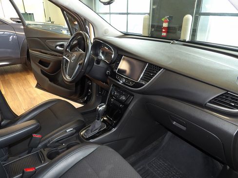 Used 2019 Buick Encore Preferred FWD image 13