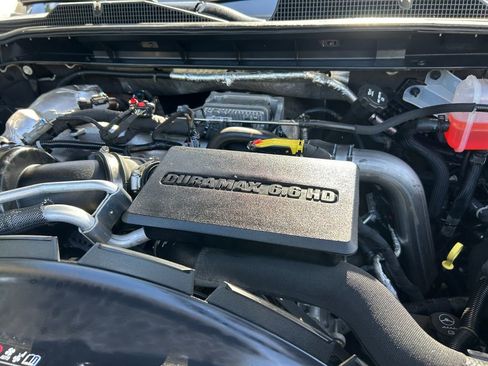 Used 2022 Chevrolet Silverado 3500 High Country image 30