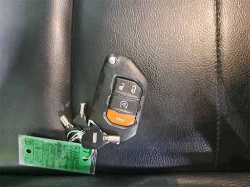 Used 2021 Jeep Wrangler Unlimited Sahara w/ Uconnect 4C Nav & Sound Group image 32