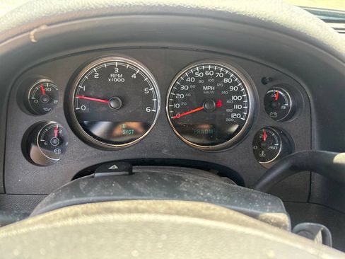 Used 2011 Chevrolet Tahoe LTZ AWD/4WD image 12