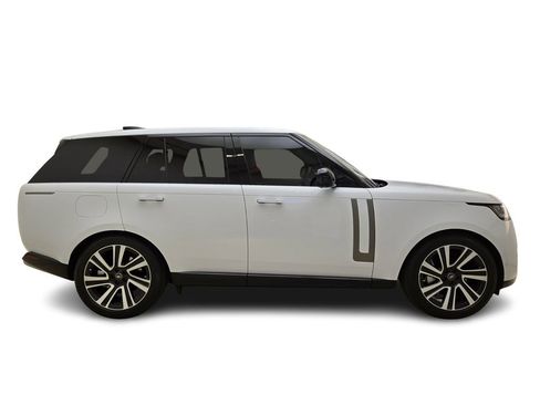 Used 2023 Land Rover Range Rover SE image 6