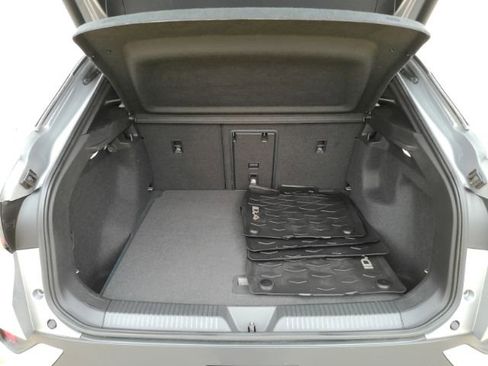 Used 2023 Volkswagen ID.4 Pro S RWD image 25