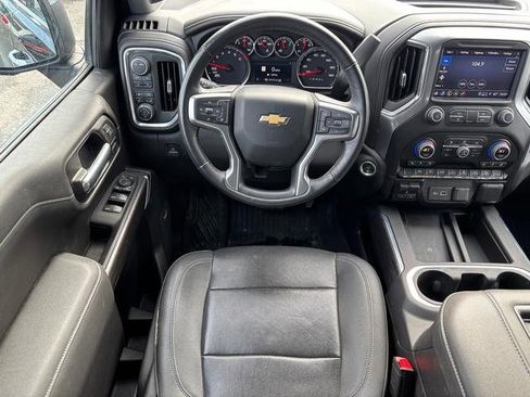 Used 2022 Chevrolet Silverado 1500 LTZ image 18