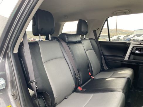 Used 2020 Toyota 4Runner SR5 Premium AWD/4WD image 7