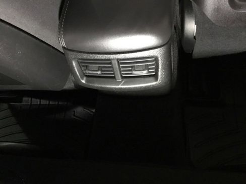 Used 2018 Dodge Challenger R/T w/ Blacktop Package image 40