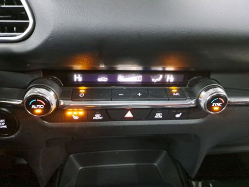 Used 2022 MAZDA CX-30 AWD 2.5 S w/ Preferred Package image 22