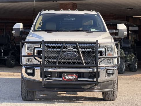 Used 2022 Ford F350 Lariat w/ Lariat Ultimate Package AWD/4WD image 2