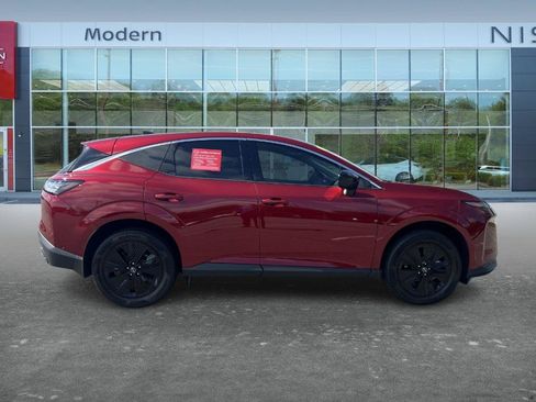 Certified 2025 Nissan Murano SV FWD image 4