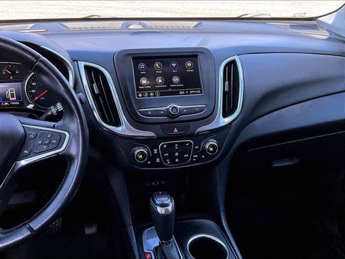 Certified 2020 Chevrolet Equinox LT w/ Driver Convenience Package image 14