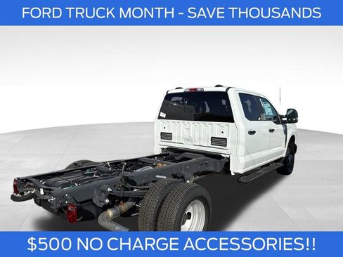 New 2025 Ford F350 XL w/ XL Chrome Package image 4