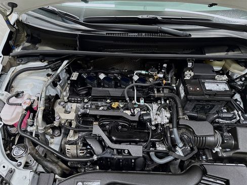 Used 2024 Toyota Corolla LE image 28