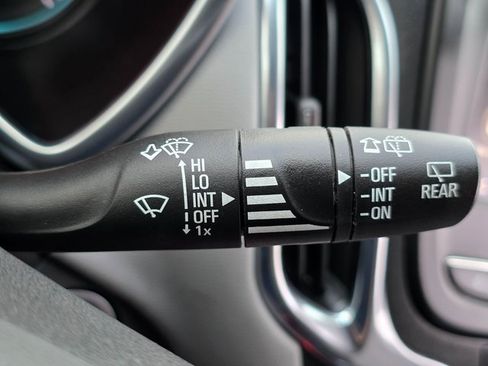 Used 2022 Chevrolet Equinox LS w/ LS Convenience Package image 37