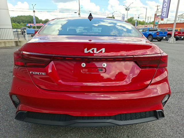 Used 2023 Kia Forte LXS FWD image 4
