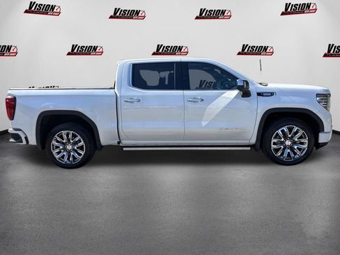 Used 2023 GMC Sierra 1500 Denali w/ Denali Reserve Package AWD/4WD image 14