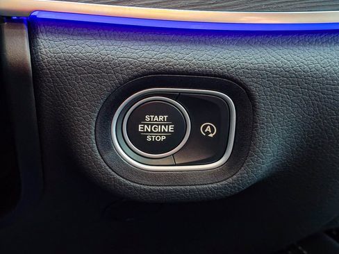 New 2025 Mercedes-Benz GLS 450 4MATIC image 21