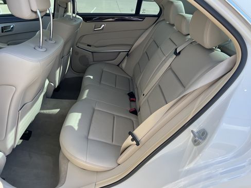 Used 2016 Mercedes-Benz E 350 Sedan image 31