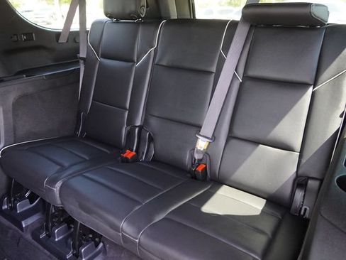 Used 2023 Cadillac Escalade ESV Premium Luxury w/ Performance Package AWD/4WD image 15