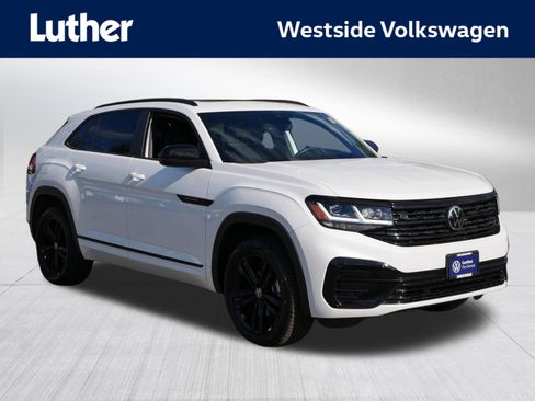 Certified 2023 Volkswagen Atlas Cross Sport SEL R-Line AWD/4WD image 1