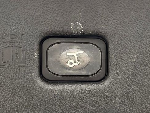 Used 2021 Lincoln Nautilus AWD w/ Equipment Group 101A image 27